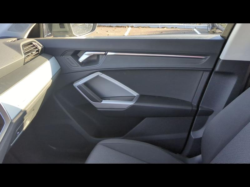 AUDI Q3 d’occasion à vendre à GAP chez CARAUTO SERVICES (Photo 15)